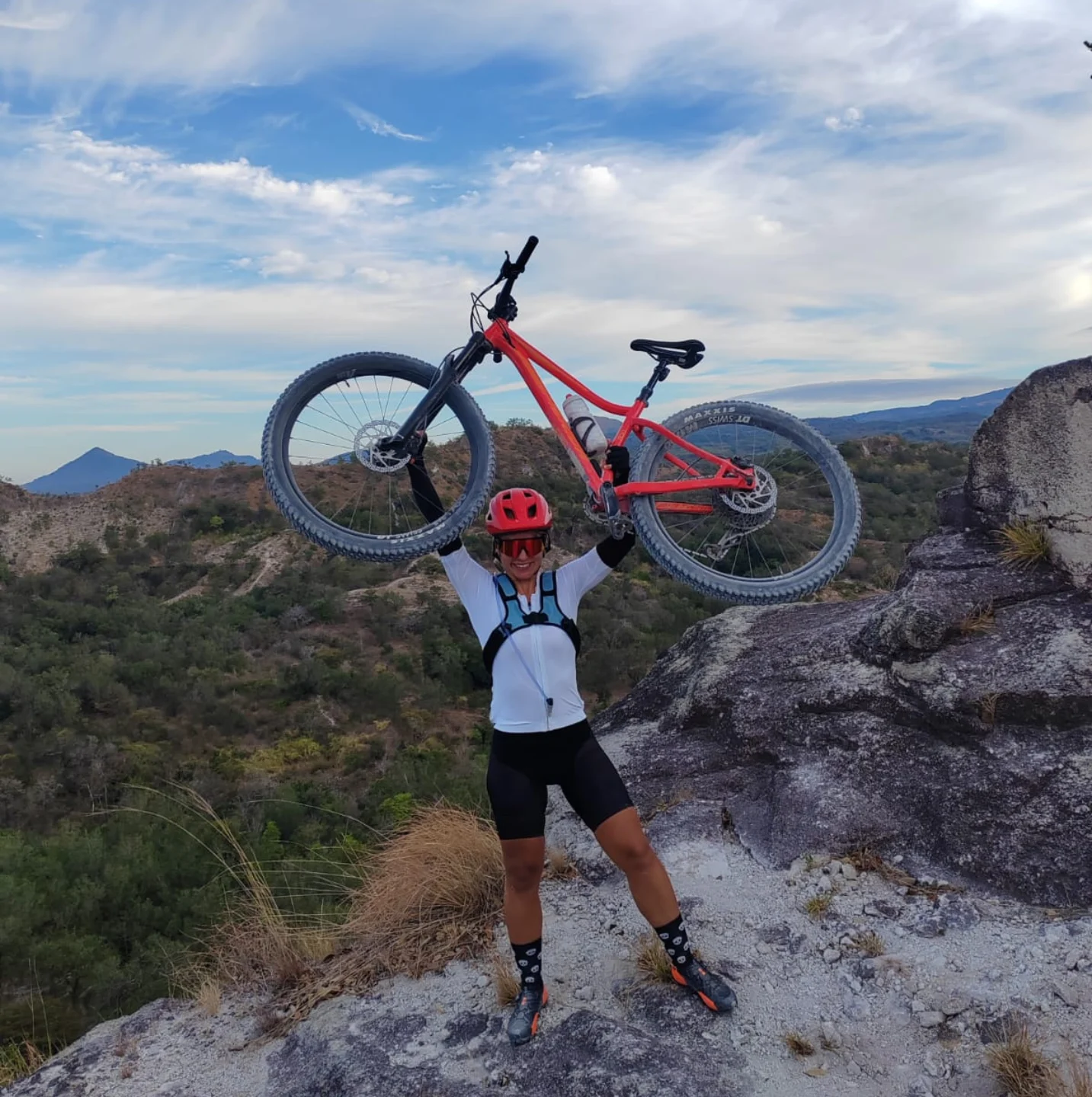 Laura Lizano mountain biking